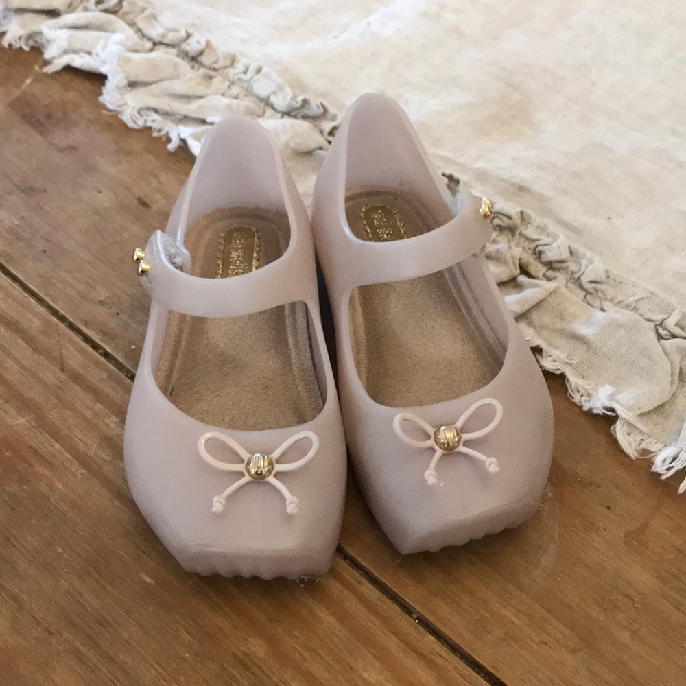 GUC mini Melissa light pink shoes size 6